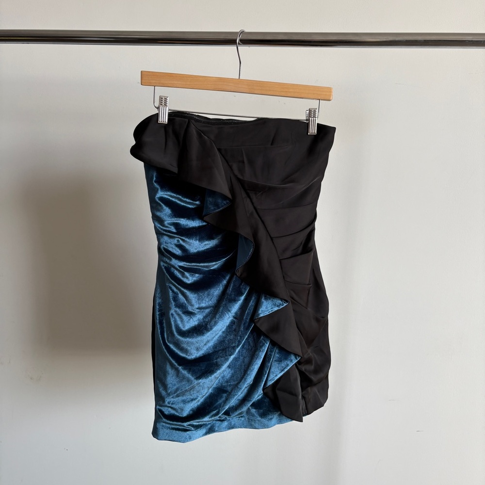 $298 NWOT BCBGMaxAzria Strapless Velvet Satin Ruffle Dress in Black Sky Sz 4 - Picture 6 of 13